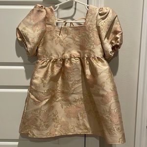 Girls dress